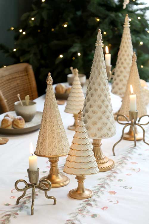 Dekoratyvinė žvakidė su kaspinu