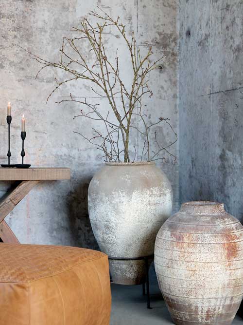 Planter on stand