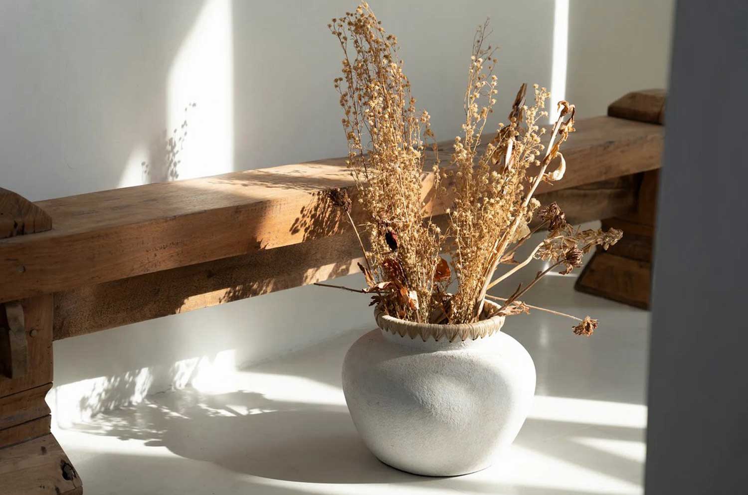 The-Styly-Vase-Concrete-Natural-dried-flowers