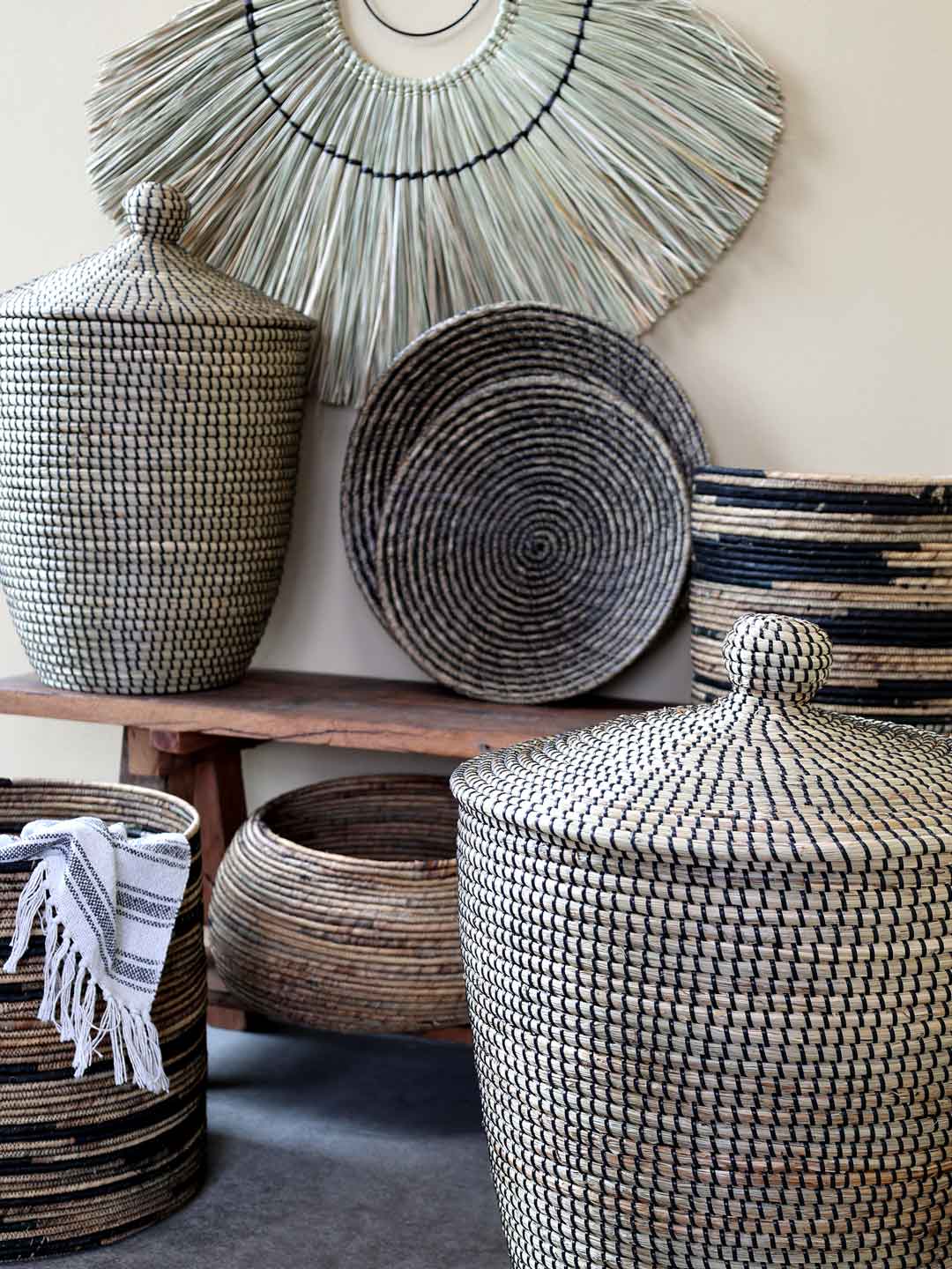 Pintų padėklų rinkinys 2vnt