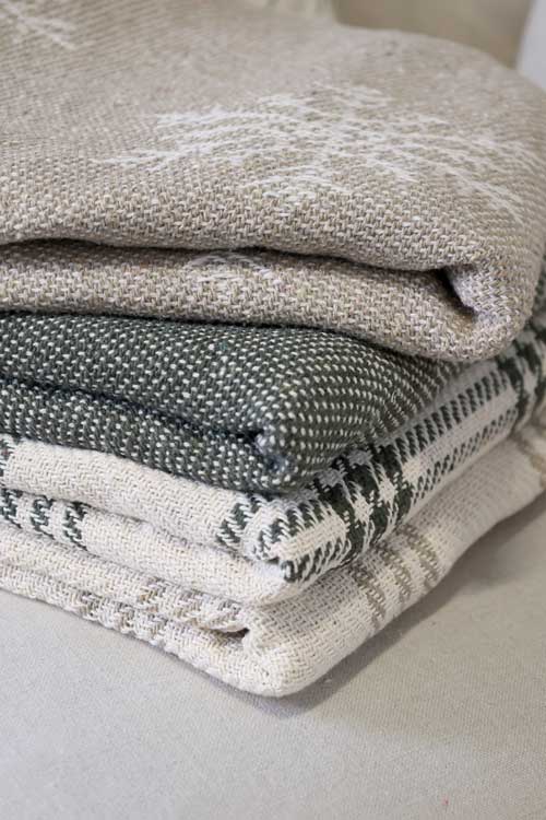 Aix Throw of surplus yarn w. ice crystals