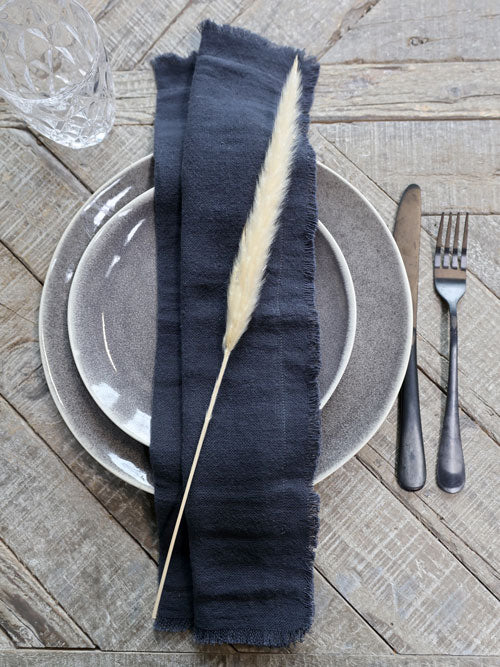Cloth Napkin w. frayed edge set of 4