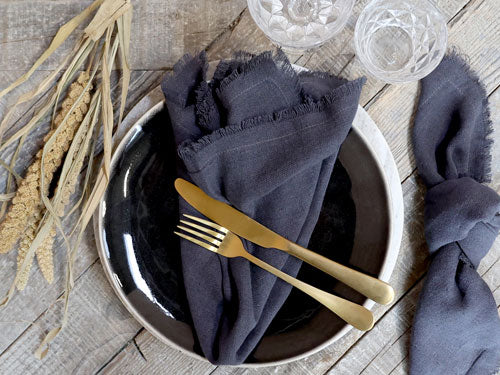 Cloth Napkin w. frayed edge set of 4