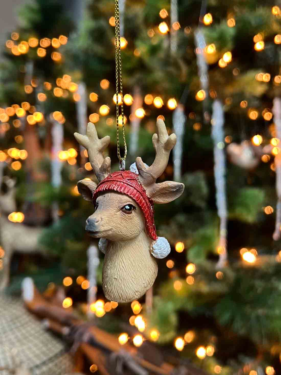 Deer with Xmas Winter Hat Ornament