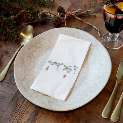 Napkin w. garland, white