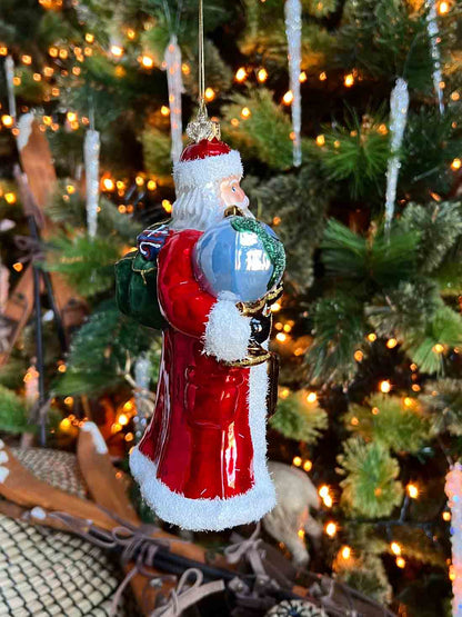 Santa Globetrotter Ornament