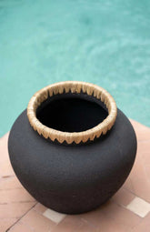 The-Styly-Vase-top-pool-side