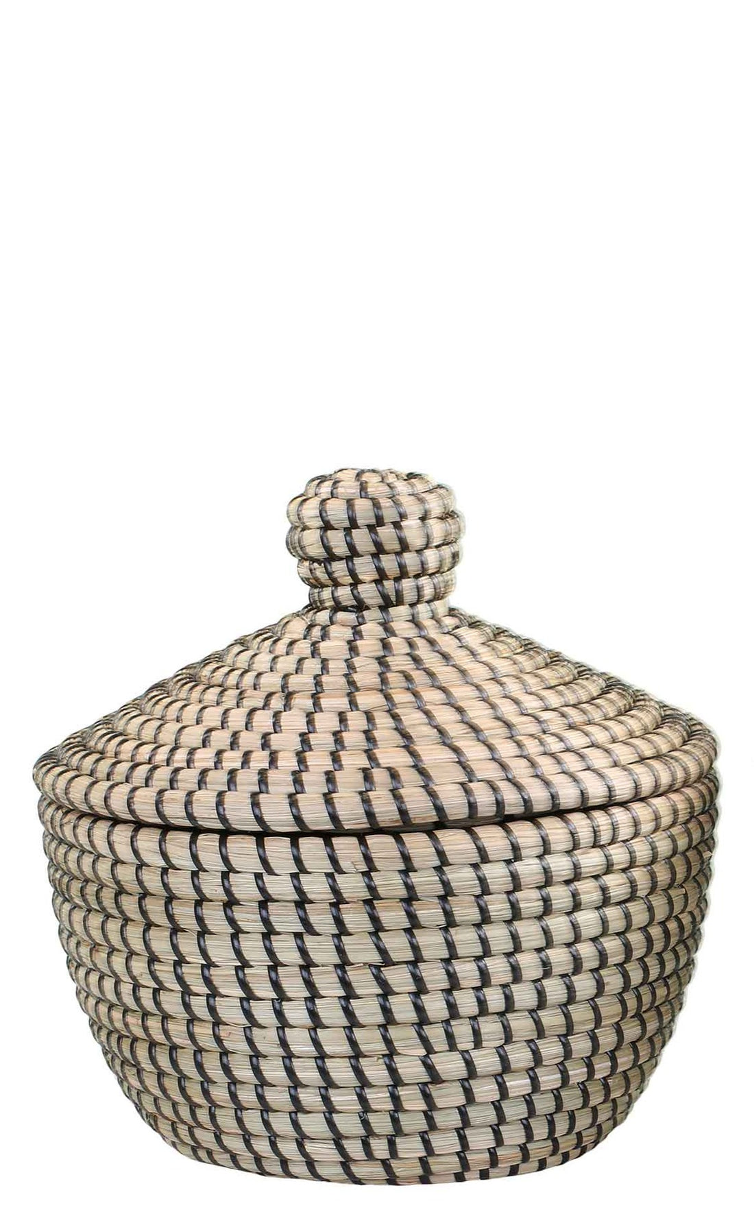 Short Wicker Basket with Lid