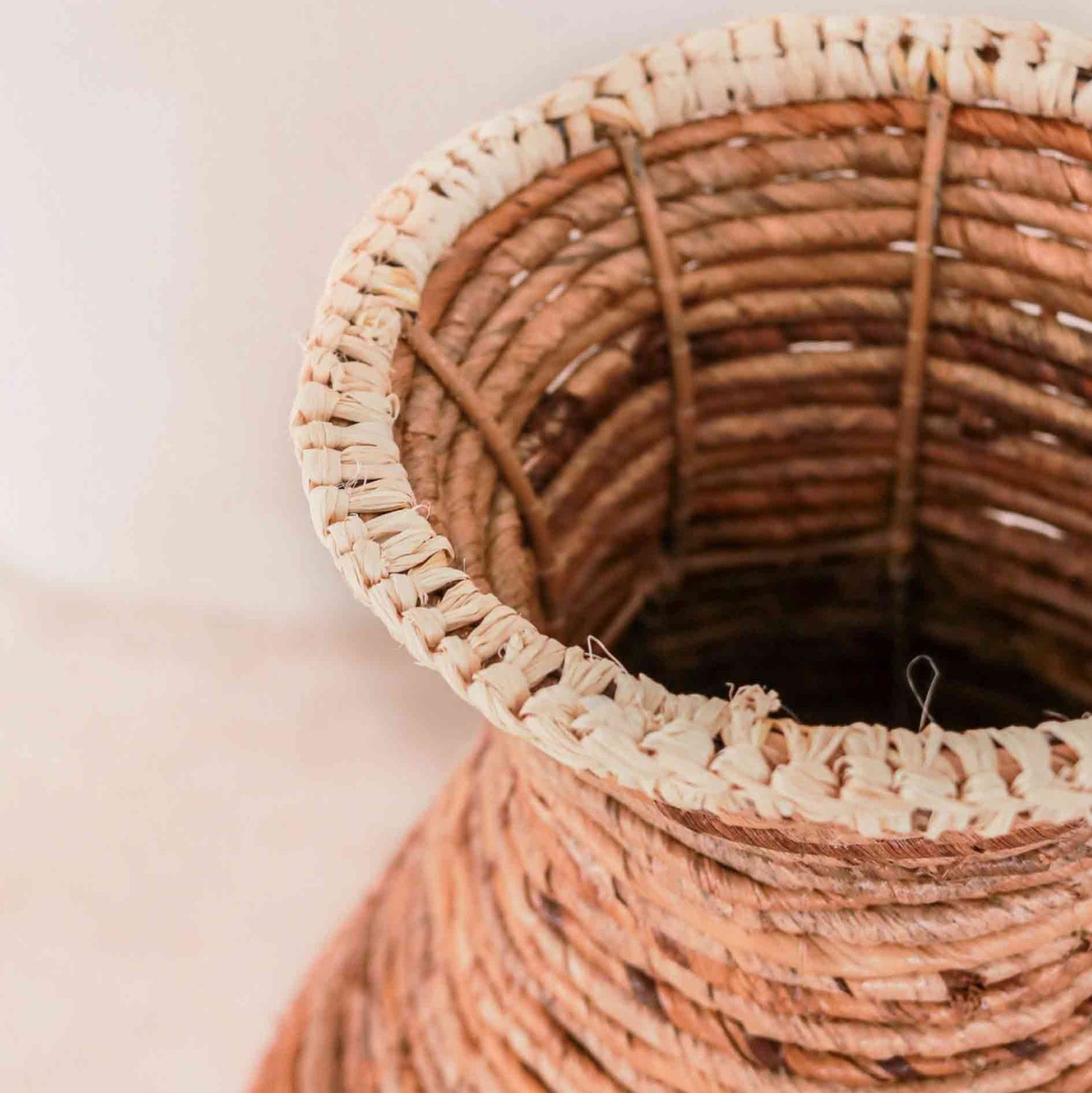 Woven Boho Vase TUMBAK made from Banana Fibre and Raffia